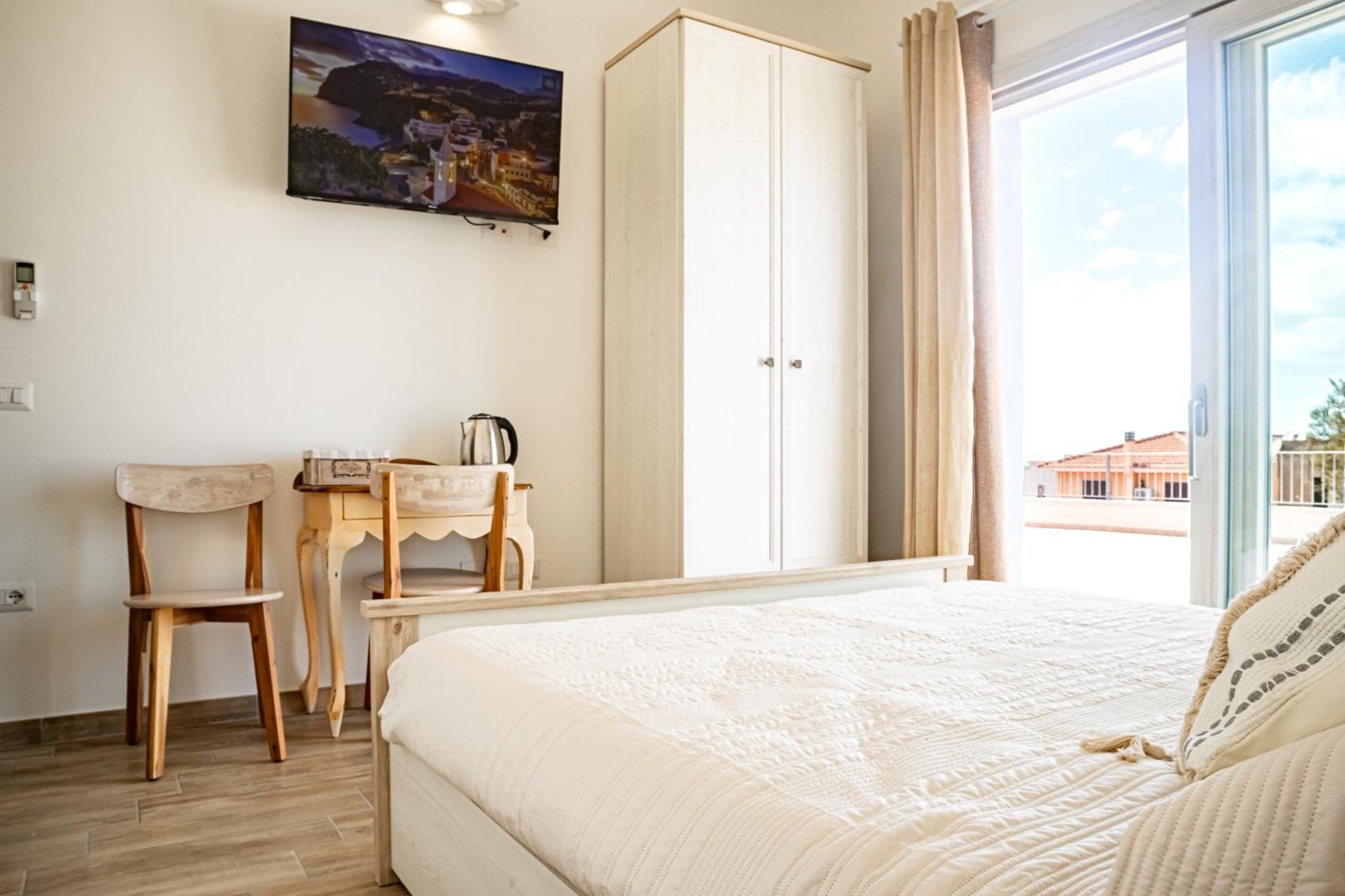 Hotel Il Soffione Castelsardo Esterno foto