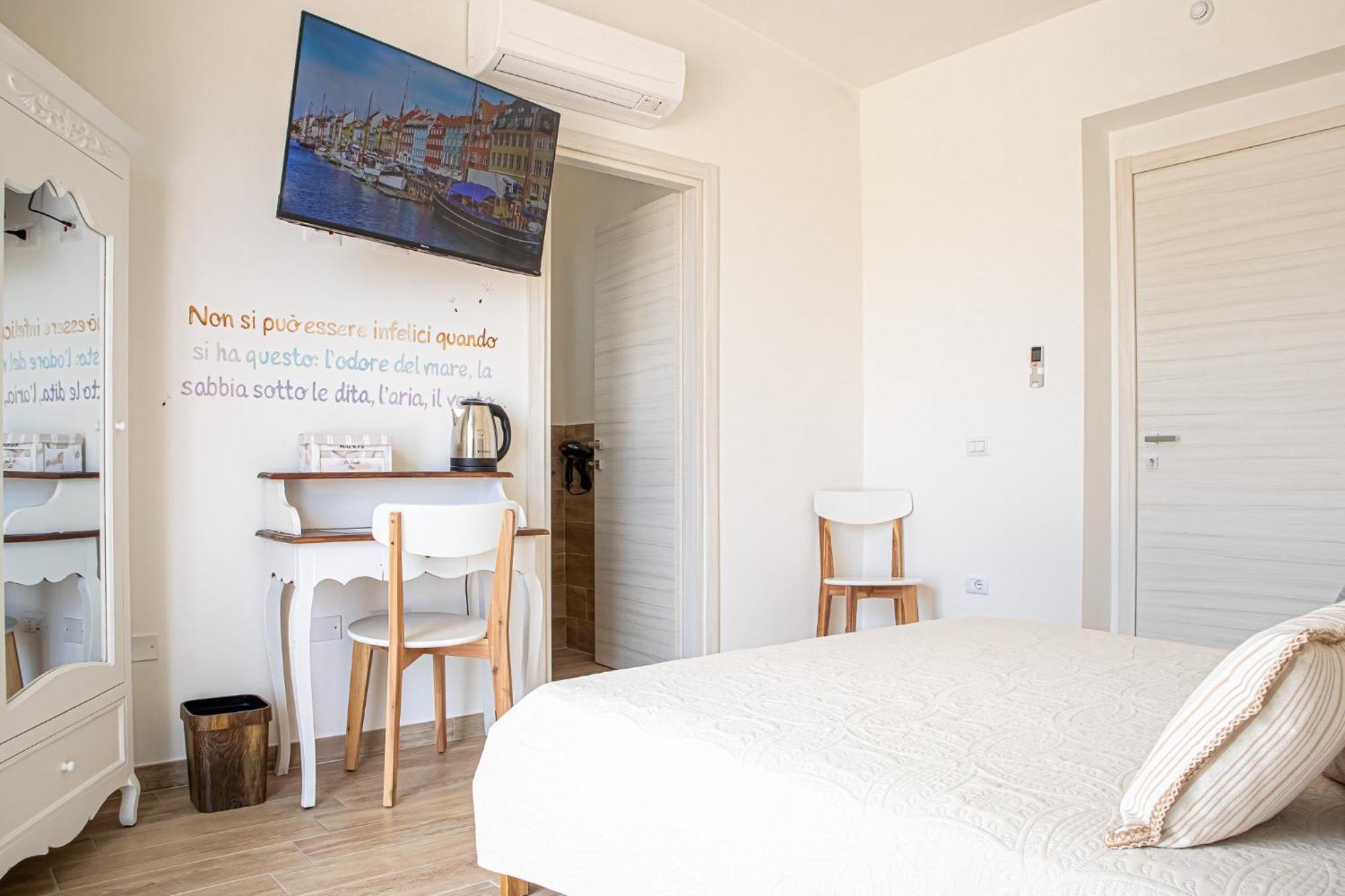 Hotel Il Soffione Castelsardo Esterno foto